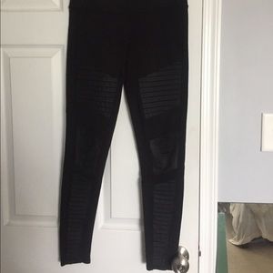Alo black motto leggings